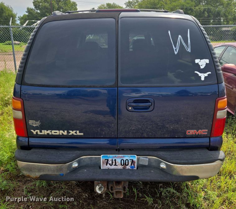 image for item DY1092 2000 GMC Yukon Xl SUV