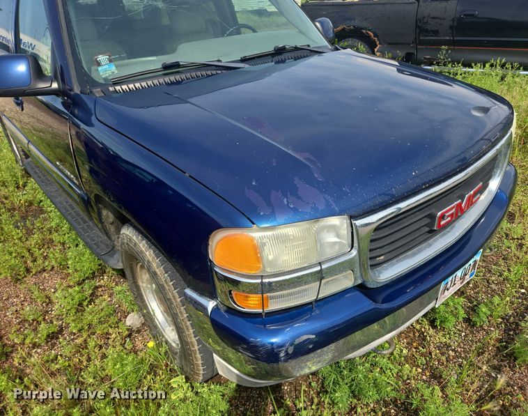image for item DY1092 2000 GMC Yukon Xl SUV