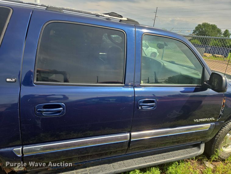 image for item DY1092 2000 GMC Yukon Xl SUV
