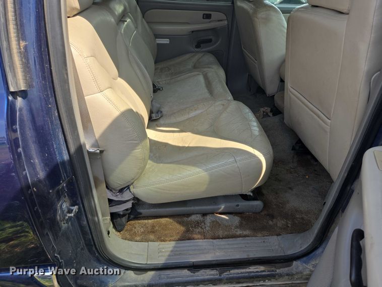 image for item DY1092 2000 GMC Yukon Xl SUV