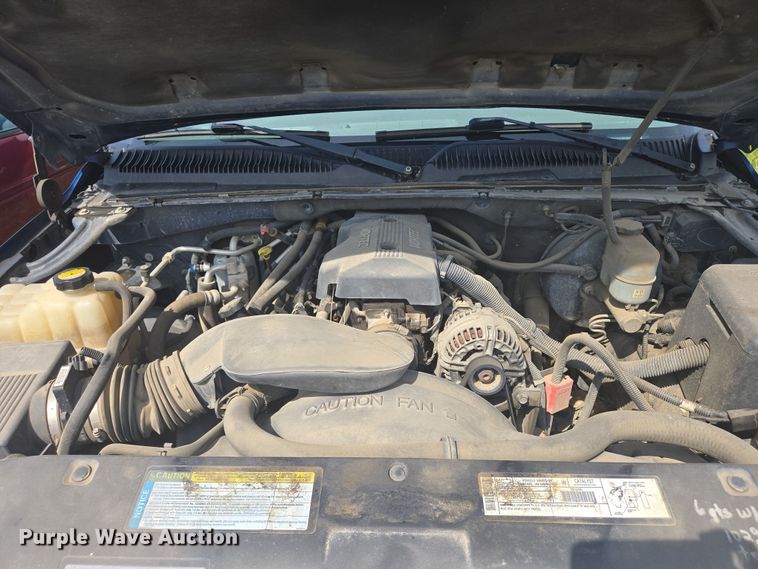 image for item DY1092 2000 GMC Yukon Xl SUV