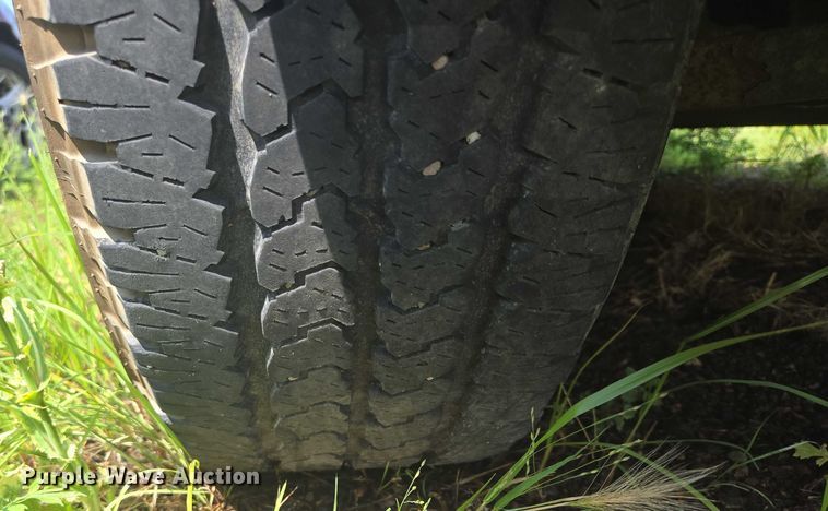 image for item DY1092 2000 GMC Yukon Xl SUV