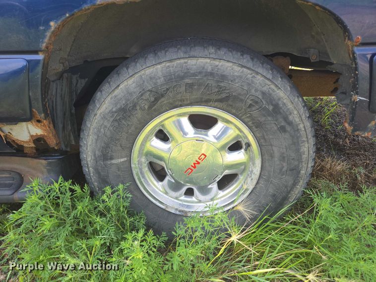 image for item DY1092 2000 GMC Yukon Xl SUV