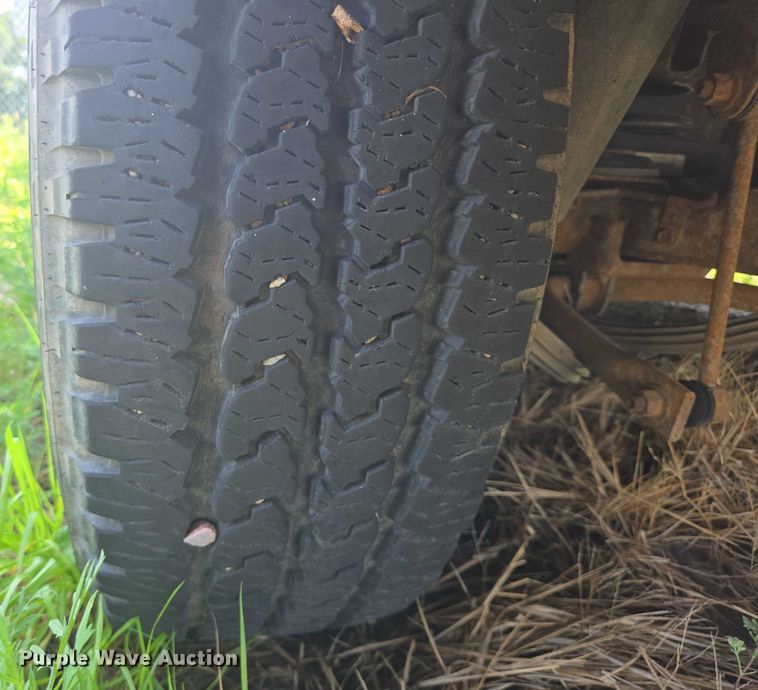 image for item DY1092 2000 GMC Yukon Xl SUV