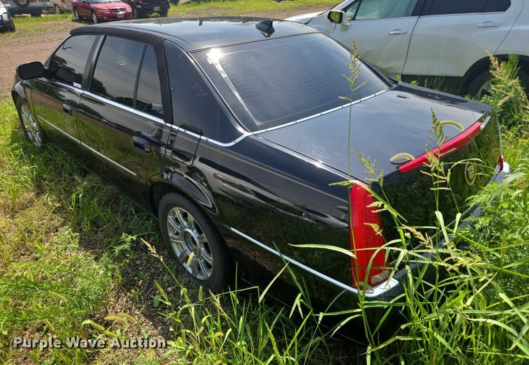 image for item DY1094 2010 Cadillac DTS 