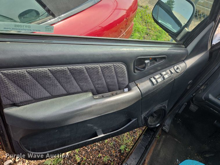 image for item DY1095 1997 Chevrolet Blazer SUV