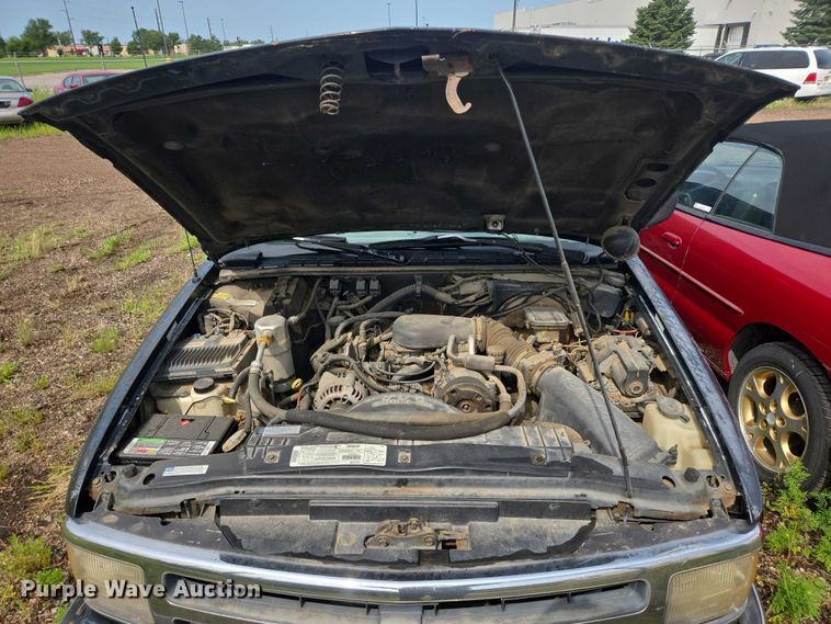 image for item DY1095 1997 Chevrolet Blazer SUV