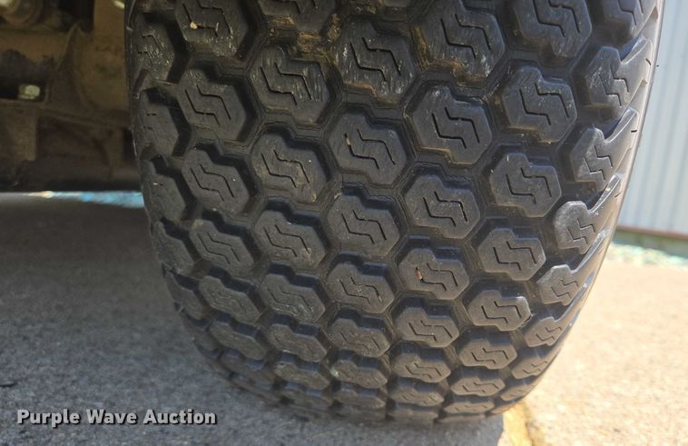 image for item DY1097 Yamaha YTF2X3 golf cart