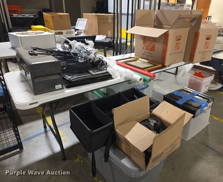 image for item DZ6112 Office equipment