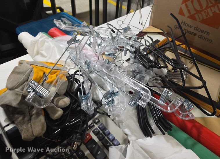 image for item DZ6112 Office equipment