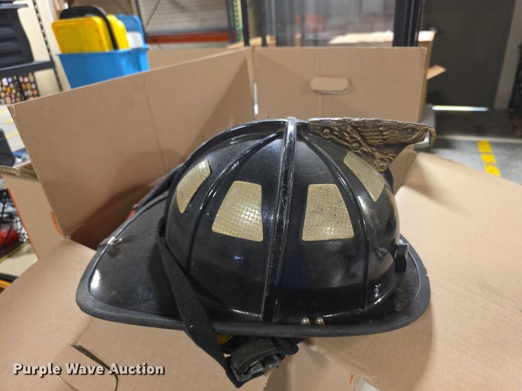 image for item DZ6112 Office equipment