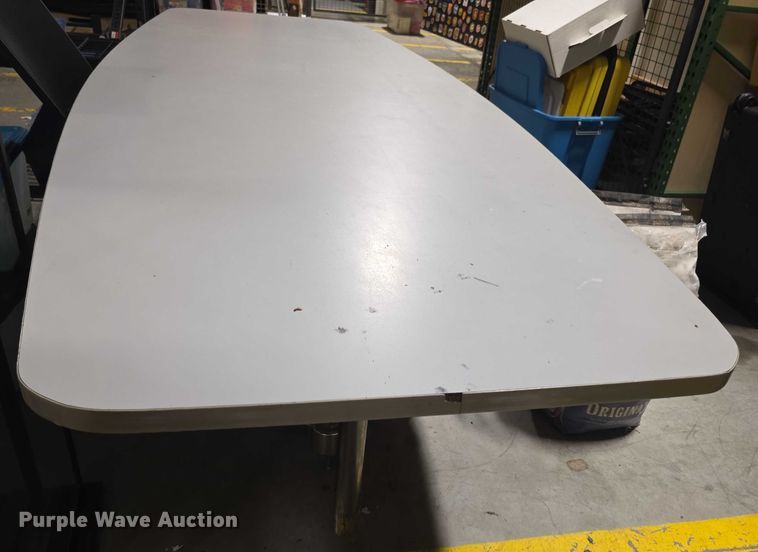 image for item DZ6112 Office equipment