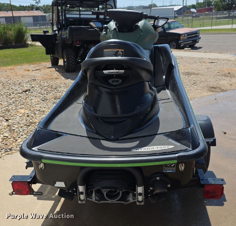 image for item DZ6115 2016 Kawasaki Ultra LX personal watercraft