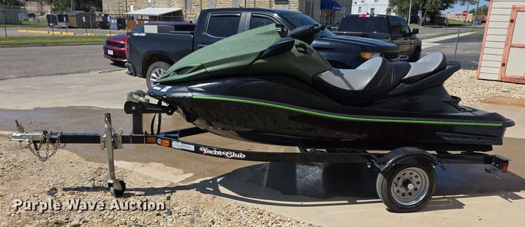 image for item DZ6115 2016 Kawasaki Ultra LX personal watercraft