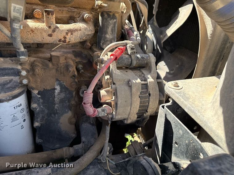 image for item DZ8719 2001 Freightliner FL80 refuse truck