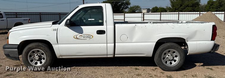 image for item DZ8889 2006 Chevrolet Silverado 1500 pickup truck