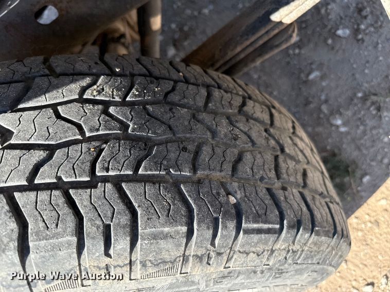 image for item DZ8889 2006 Chevrolet Silverado 1500 pickup truck