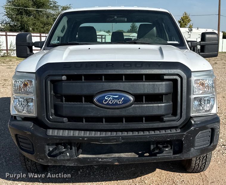 image for item DZ8893 2011 Ford F250 Super Duty Crew Cab utility bed pickup truck