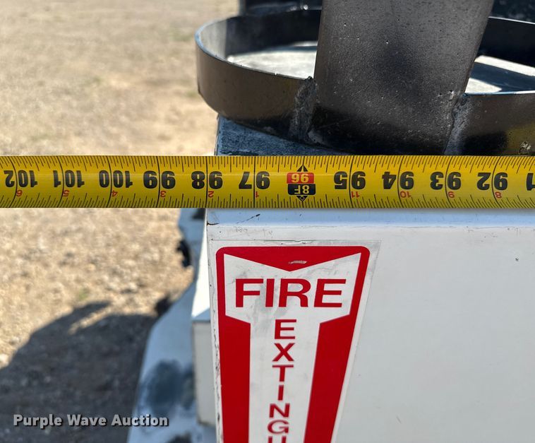 image for item DZ8893 2011 Ford F250 Super Duty Crew Cab utility bed pickup truck