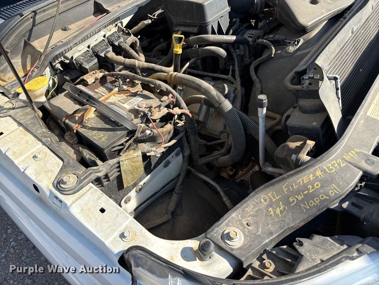 image for item DZ8893 2011 Ford F250 Super Duty Crew Cab utility bed pickup truck