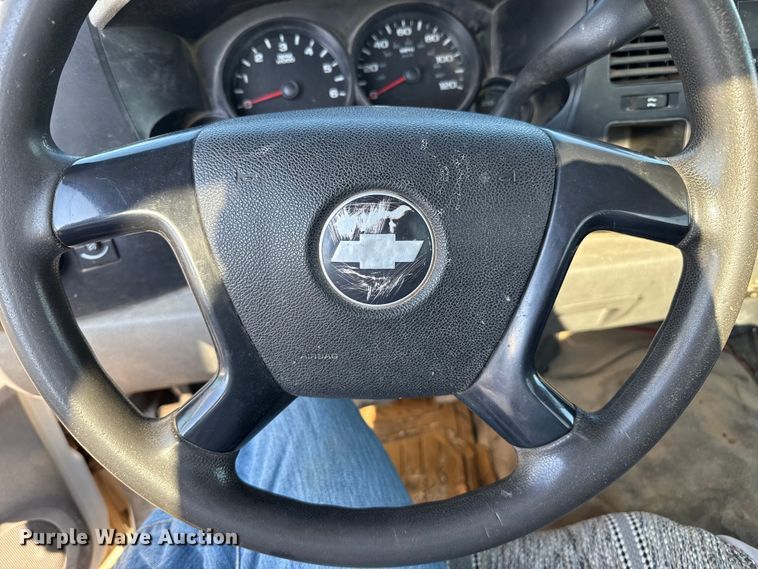 image for item DZ8894 2007 Chevrolet Silverado 1500 pickup truck