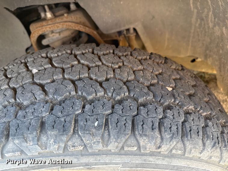 image for item DZ8894 2007 Chevrolet Silverado 1500 pickup truck