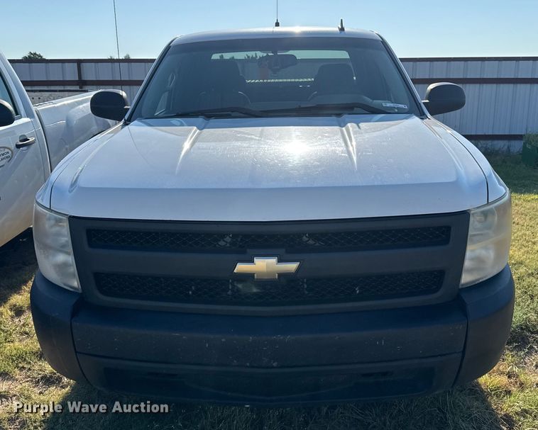 image for item DZ8895 2007 Chevrolet Silverado 1500 Ext. Cab pickup truck