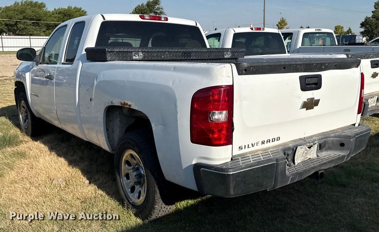 image for item DZ8895 2007 Chevrolet Silverado 1500 Ext. Cab pickup truck