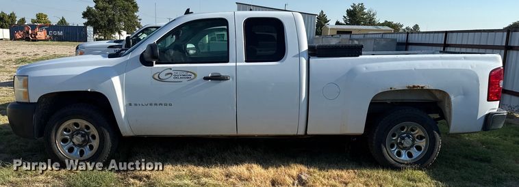 image for item DZ8895 2007 Chevrolet Silverado 1500 Ext. Cab pickup truck