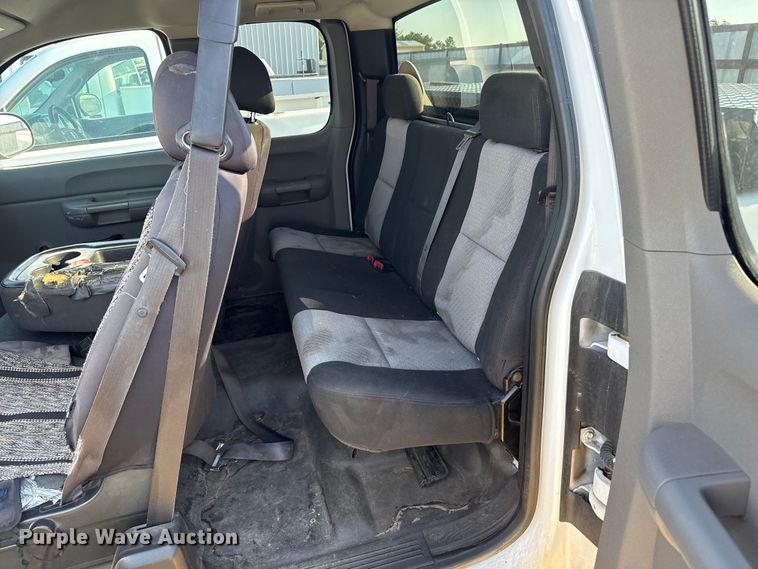 image for item DZ8895 2007 Chevrolet Silverado 1500 Ext. Cab pickup truck