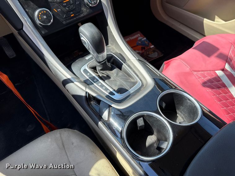 image for item DZ8898 2013 Ford Fusion 