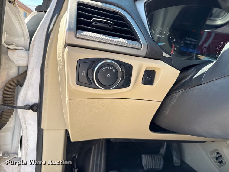 image for item DZ8898 2013 Ford Fusion 