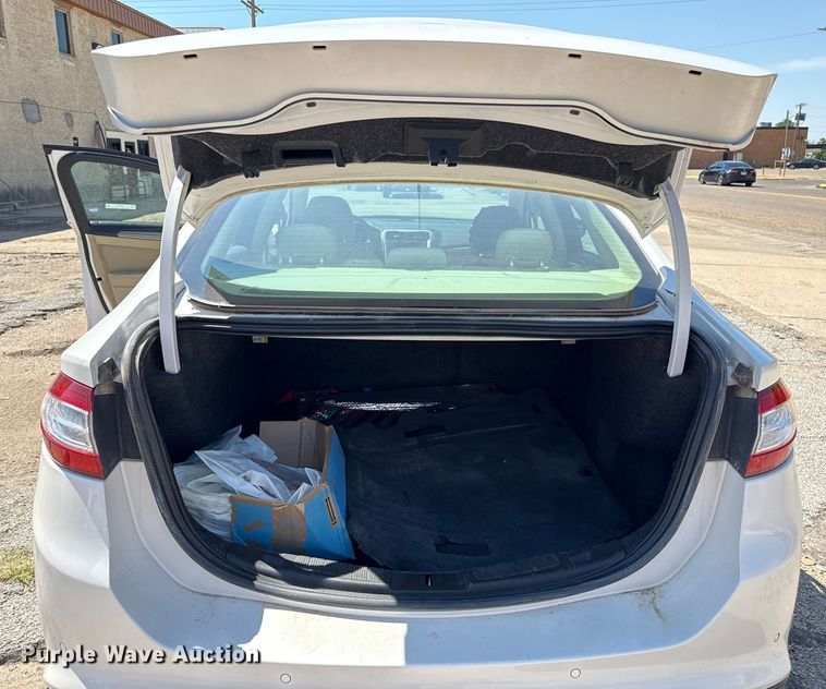 image for item DZ8898 2013 Ford Fusion 