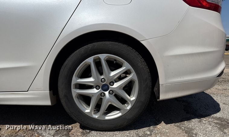 image for item DZ8898 2013 Ford Fusion 