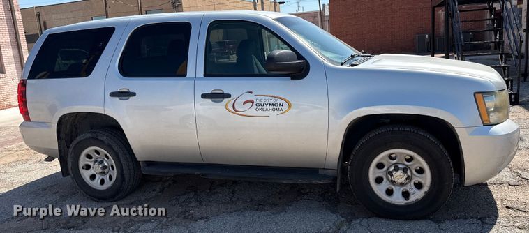 image for item DZ8899 2011 Chevrolet Tahoe Police SUV