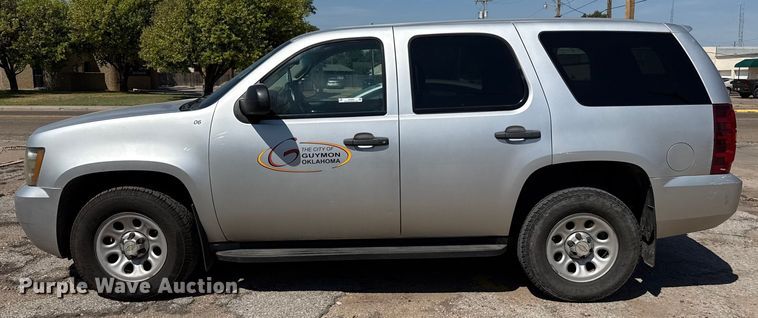 image for item DZ8899 2011 Chevrolet Tahoe Police SUV