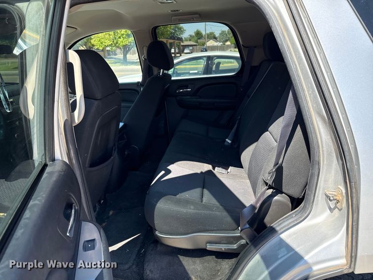 image for item DZ8899 2011 Chevrolet Tahoe Police SUV