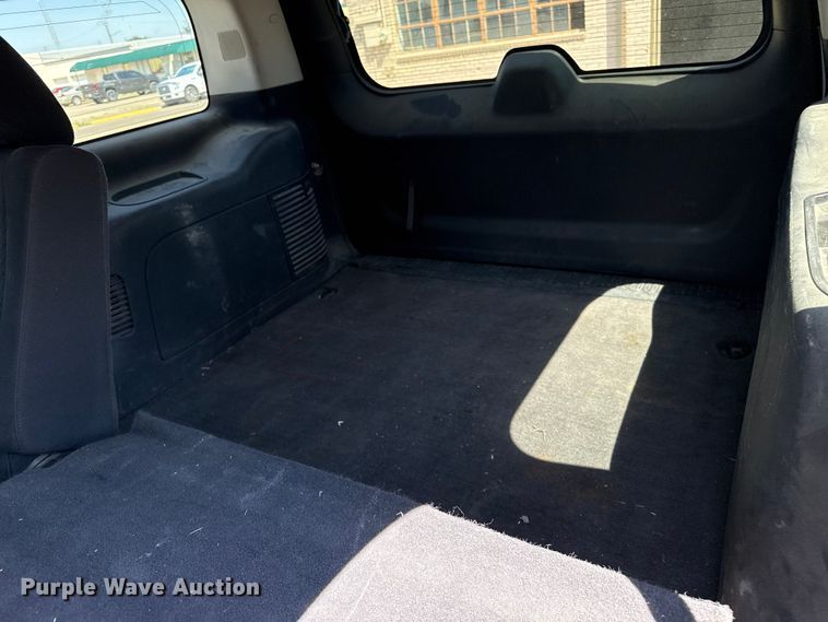 image for item DZ8899 2011 Chevrolet Tahoe Police SUV