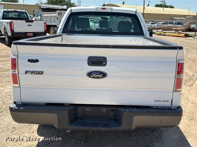 image for item DZ8902 2014 Ford F150 pickup truck