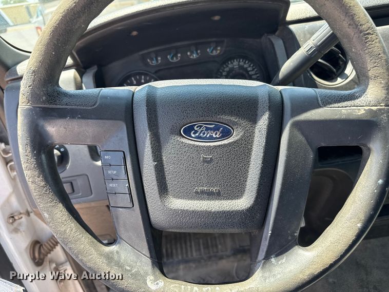 image for item DZ8902 2014 Ford F150 pickup truck