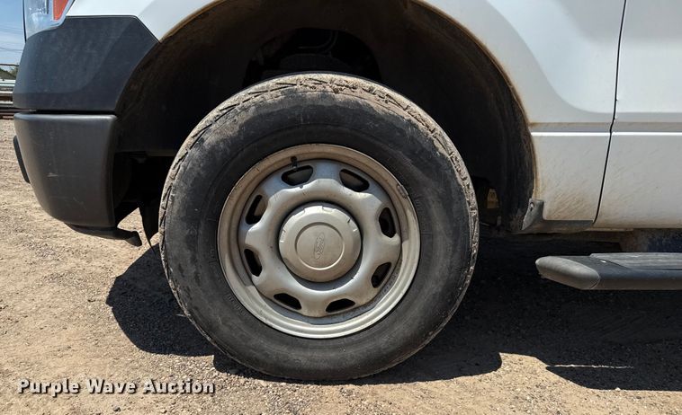 image for item DZ8902 2014 Ford F150 pickup truck