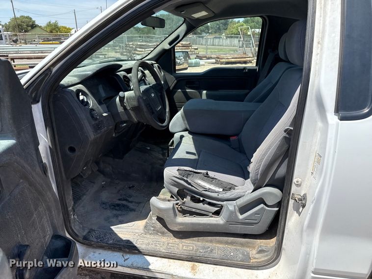 image for item DZ8903 2014 Ford F150 pickup truck