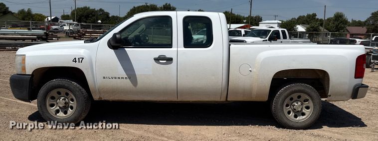 image for item DZ8905 2011 Chevrolet Silverado 1500 Ext. Cab pickup truck