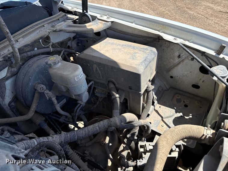 image for item DZ8905 2011 Chevrolet Silverado 1500 Ext. Cab pickup truck