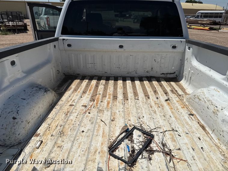 image for item DZ8906 2014 Chevrolet Silverado 1500 Double Cab pickup truck