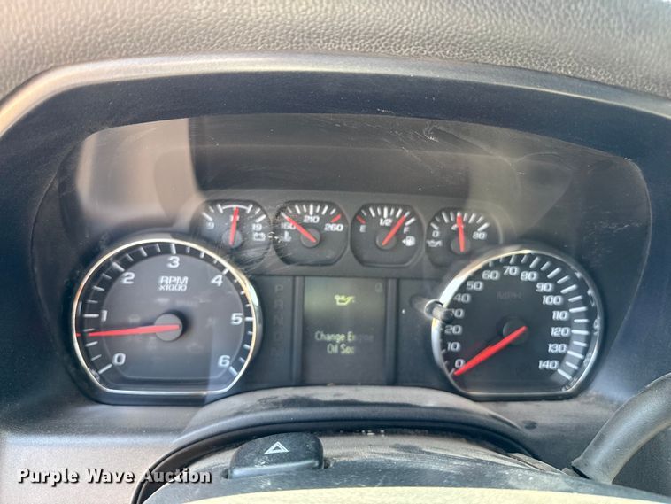 image for item DZ8906 2014 Chevrolet Silverado 1500 Double Cab pickup truck