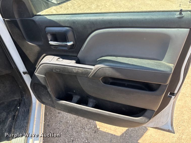 image for item DZ8906 2014 Chevrolet Silverado 1500 Double Cab pickup truck