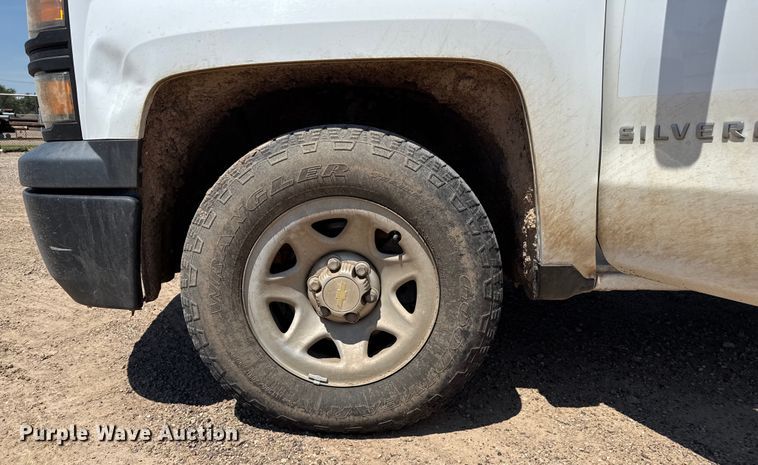 image for item DZ8906 2014 Chevrolet Silverado 1500 Double Cab pickup truck