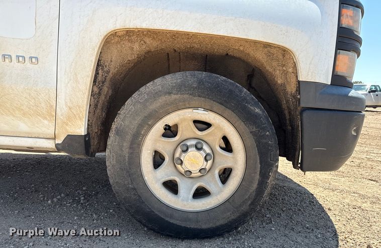 image for item DZ8906 2014 Chevrolet Silverado 1500 Double Cab pickup truck