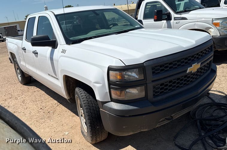 image for item DZ8908 2015 Chevrolet Silverado 1500 Double Cab pickup truck